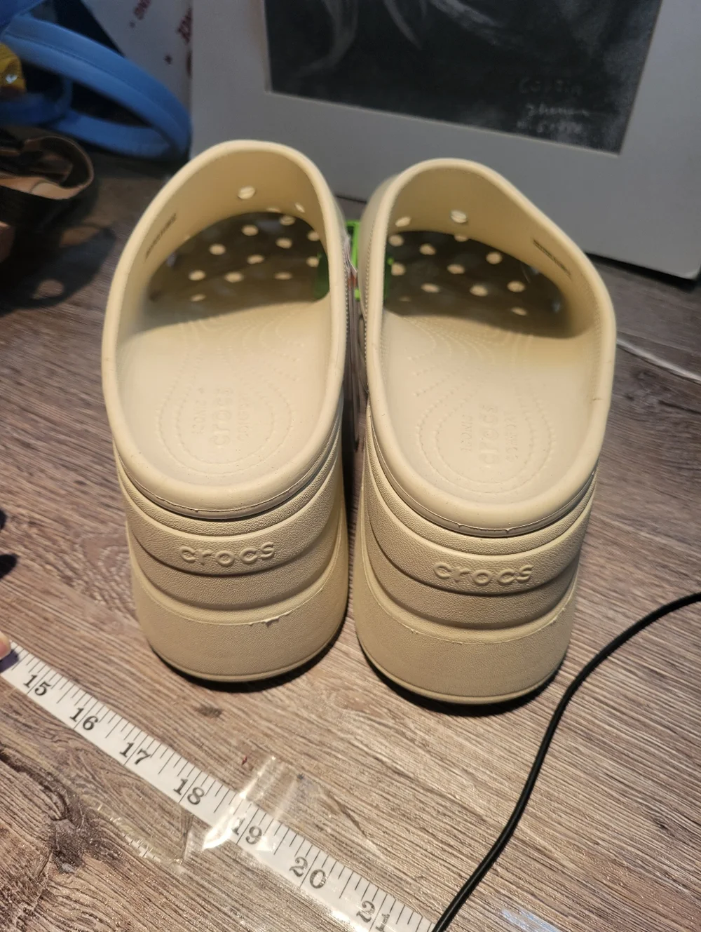 Crocs‎ NWT Siren Clog in the bone colorway Womans Size 11 Mens 9